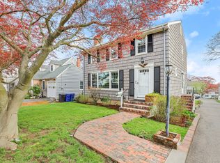 4 Beverly Pl, Norwalk, CT 06850