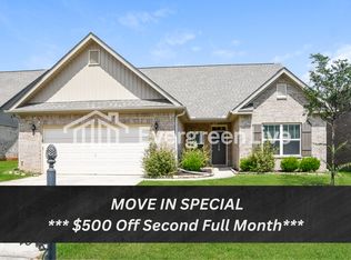 135 White Rock Dr, Harvest, AL 35749
