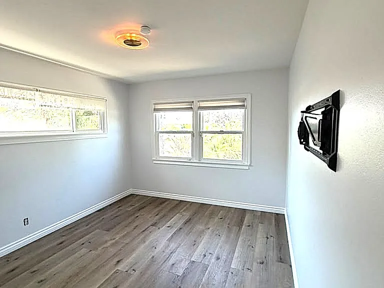 6926 Lurline Ave — Photo 15