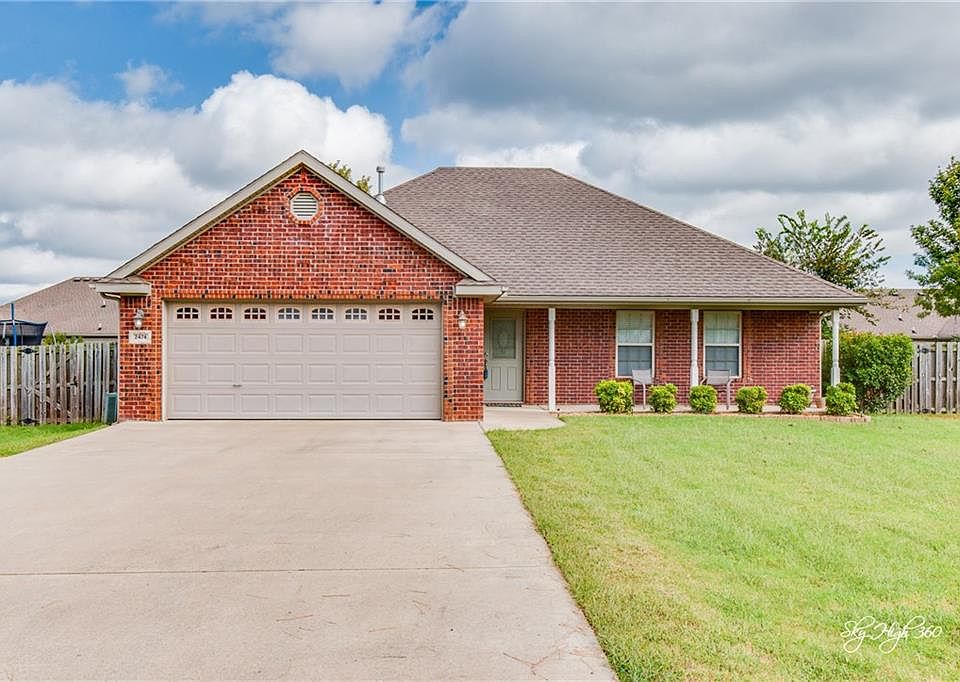 1st image of 2474 Harris Dr