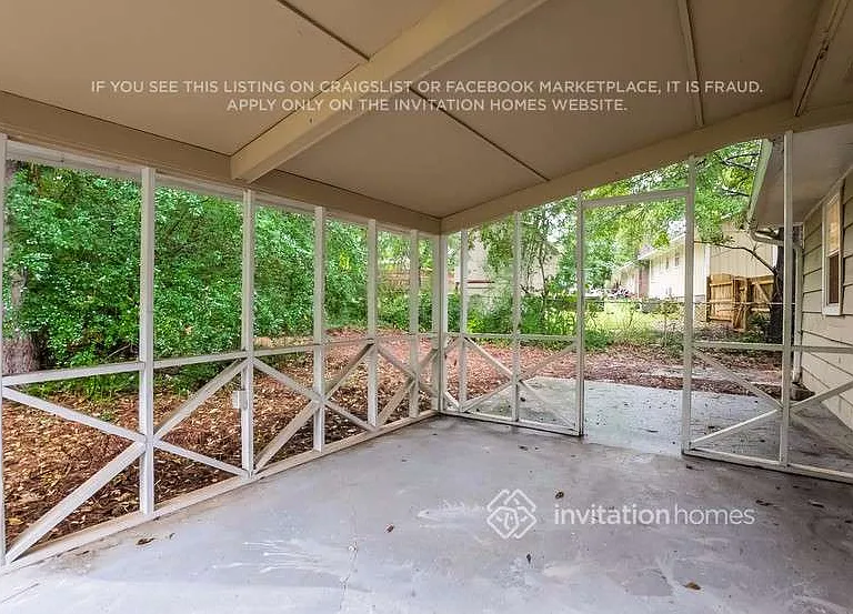 2396 Shire Ct — Photo 17