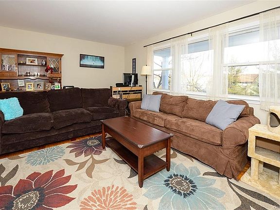 4th image of 25 Milford Ln APT 7408