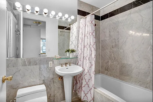 Rented by Compass | media 12