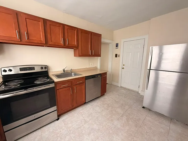 405 Main St #10A — Photo 1