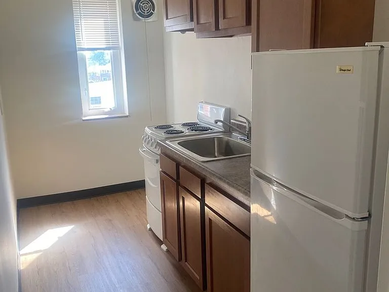 Skytop Village Apartments - Rare opportunity to secure a unit today — Photo 1