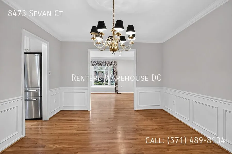 Elegant Updated Annandale Home Offering Space, Comfort & Convenience — Photo 3