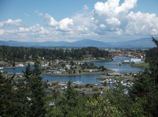 578 Klamath Dr, La Conner, WA 98257