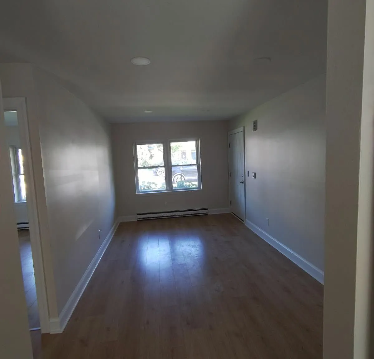 2 bed, 1200 sqft, $1,700 — Photo 2