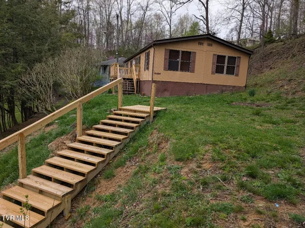 155 Watauga Cir, Clintwood, VA 24228