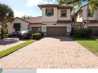 5984 NW 118th Dr, Coral Springs, FL 33076