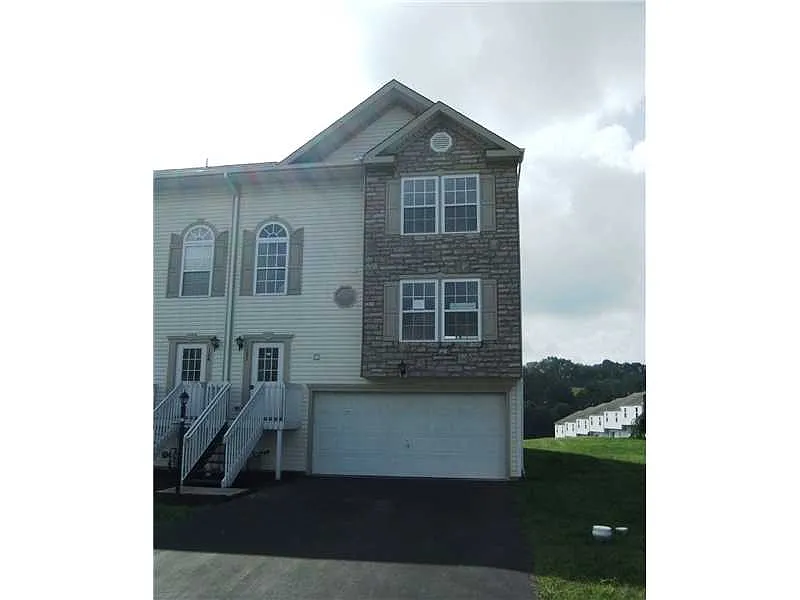 102 Manor View Dr photo 1