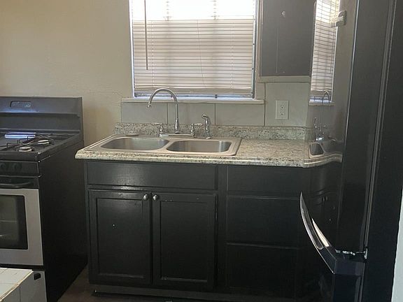 5th image of 3810 New Orleans St
