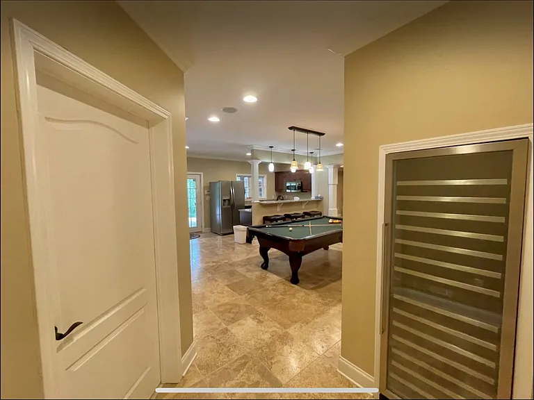 210 Brooks Dr — Photo 34