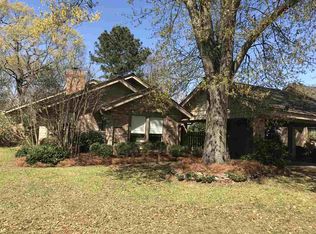 28 Club Oaks Cir, Pearl, MS 39208