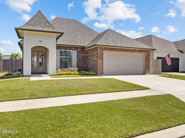 121 Cherrywood Dr, Lafayette, LA 70508
