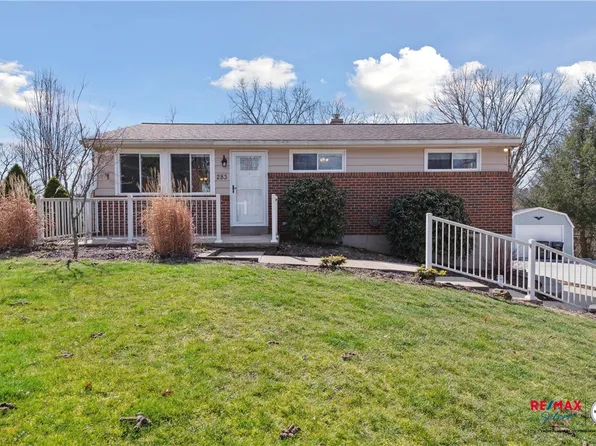 283 Longleaf Dr, Coraopolis, PA 15108