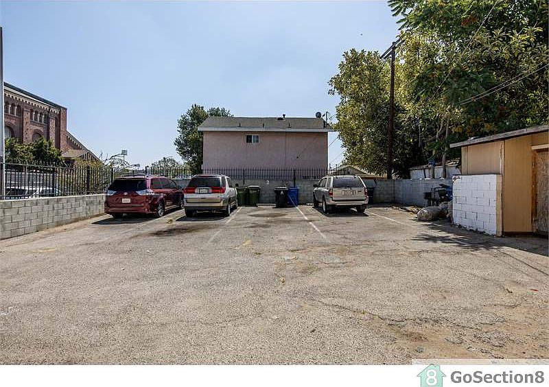2nd image of 7800 S San Pedro St APT 2