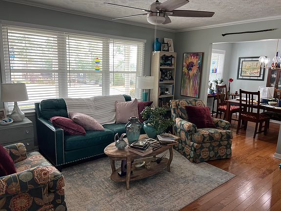 3rd image of 1456 Southwood Road