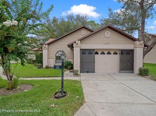 6736 Oak Cluster Cir, Spring Hill, FL 34606