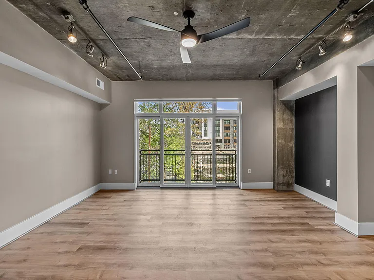 444 Blount St #205 — Photo 10