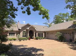 10 Resplandor Pl, Hot Springs Village, AR 71909