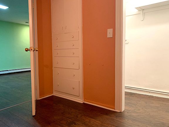 5th image of 2355 E 18th St #1
