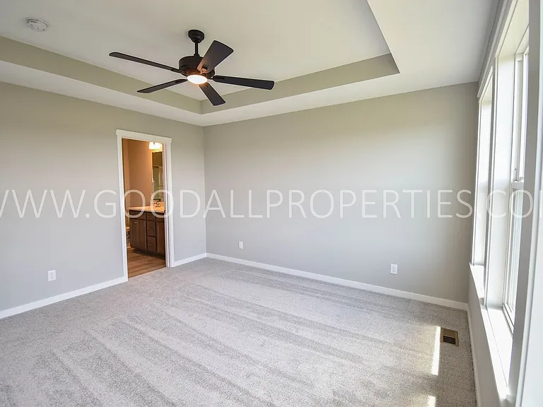1100 NW Yorktown Dr — Photo 11