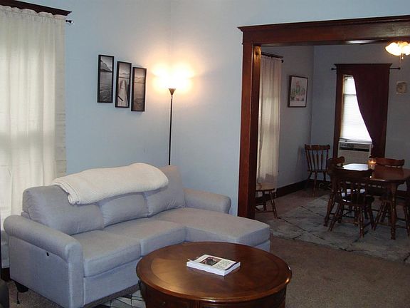 2nd image of 412 N Olive St