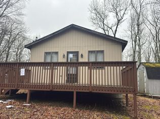 112 Sunset Dr, Milford, PA 18337