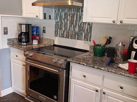 granite tops and island