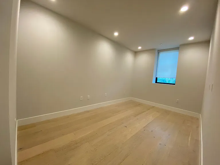 Reeves Place LA — Photo 58