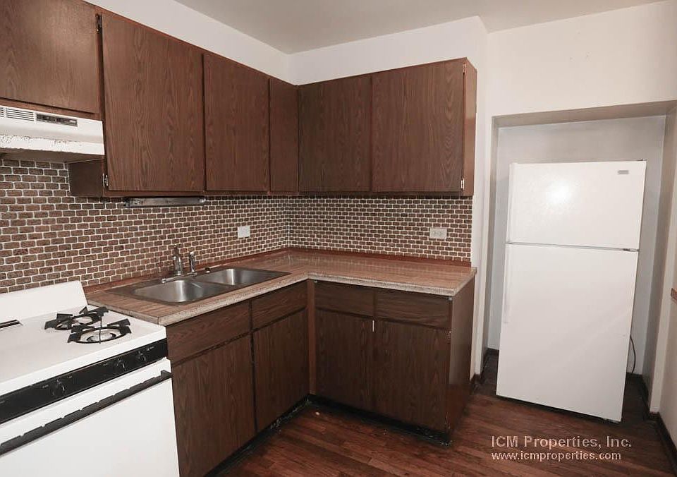 1st image of 875 W Lill Ave #3D