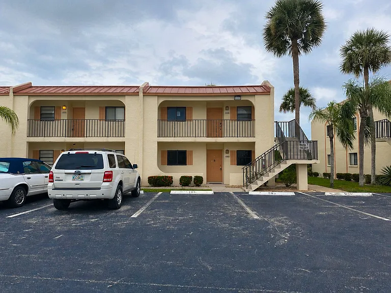 16341 Dublin Cir #105-C/O — Photo 1