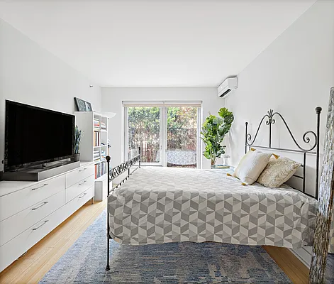 Sold by Douglas Elliman | media 6