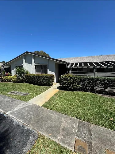 445 Lakeview Dr Photo 1