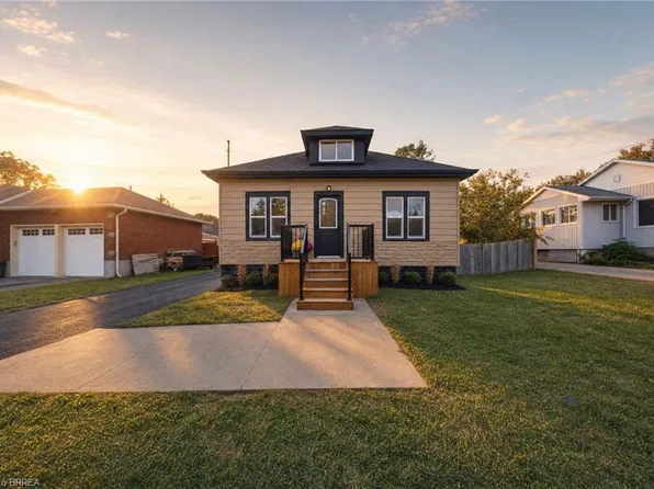 24 Park Rd N, Brantford, ON N3S 6T2