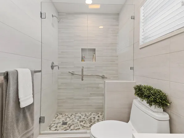 6037 Kings Gate Circle, Delray Beach, FL 33484