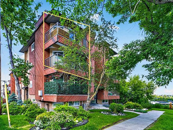 3rd image of 402 S 4th Ave NE #5