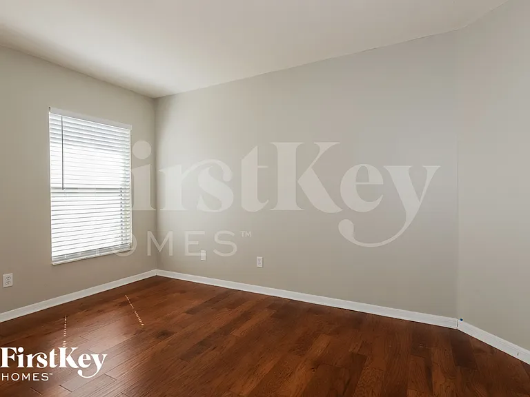 4312 Horseshoe Pick Ln — Photo 12