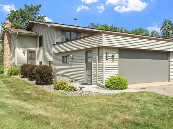 903 Shirlee Ln, Shoreview, MN 55126