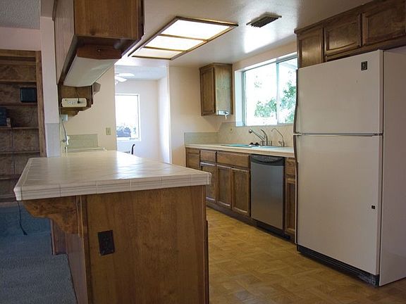 4th image of 3537 La Cienega Way