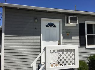 1878 Rogue River Hwy APT 4, Grants Pass, OR 97527