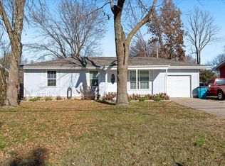 3153 W Farm Road 168, Springfield, MO 65807