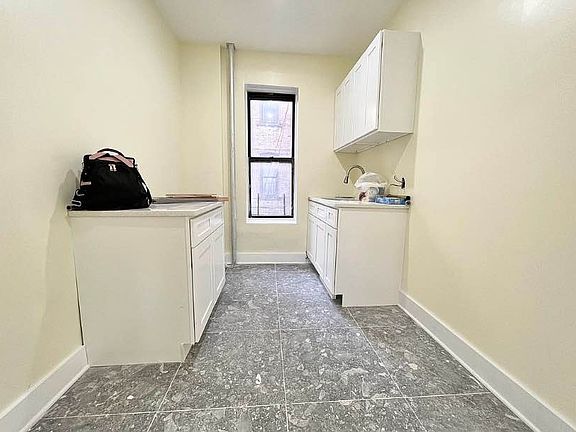 5th image of 401 E 21st St APT C4
