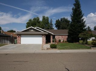 1733 Burgundy Dr, Lodi, CA 95242