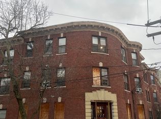 252 Aspinwall Ave, Brookline, MA 02445