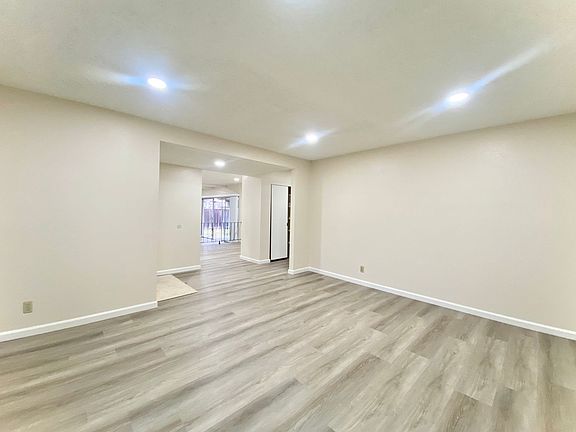 3rd image of 2420 Farrol Ave