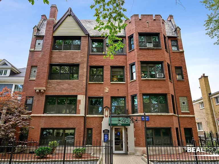 4614 North Paulina — Photo 1