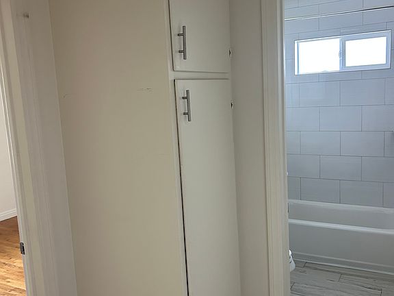 5th image of 2929 K St #2929