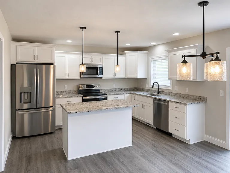1605 Peppermill Ln — Photo 2